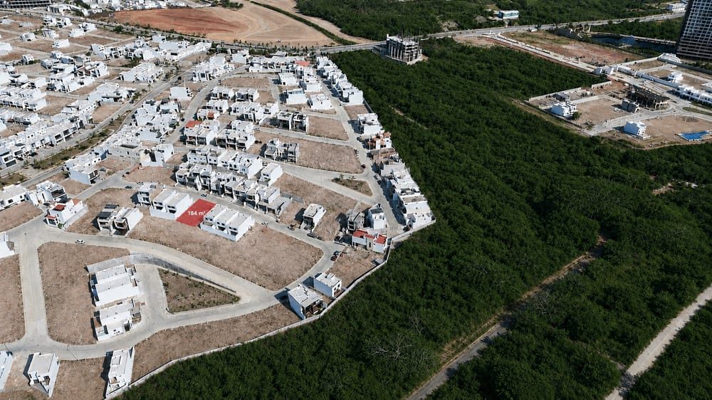 Terreno de 184 m² en Sonterra Residencial